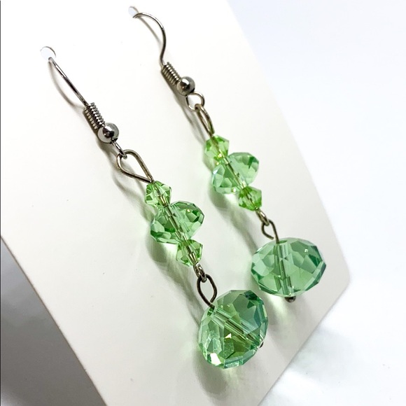Beautiful Green Dangle post Earrings - Picture 5 of 7